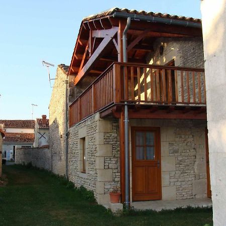 Chambre D'Hote Au Col De Cygne Blanzac-les-Matha ภายนอก รูปภาพ