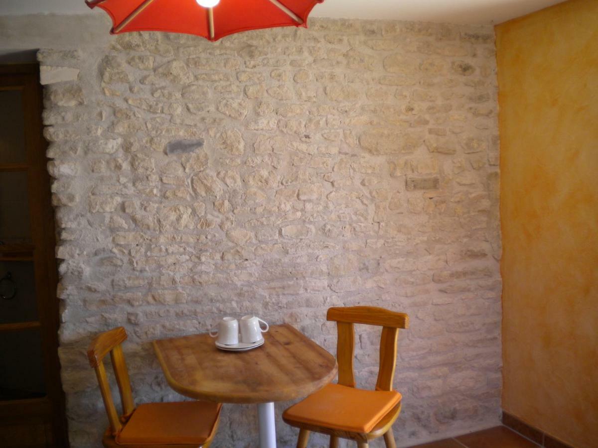Chambre D'Hote Au Col De Cygne Blanzac-les-Matha ภายนอก รูปภาพ